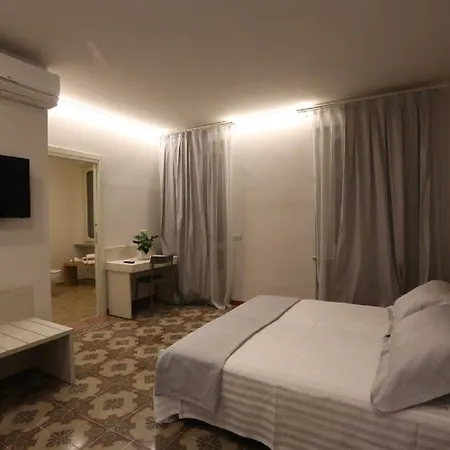 Bed & Breakfast Palazzo Belli 4*