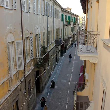 Palazzo Belli 4* Alba (Piedmont)