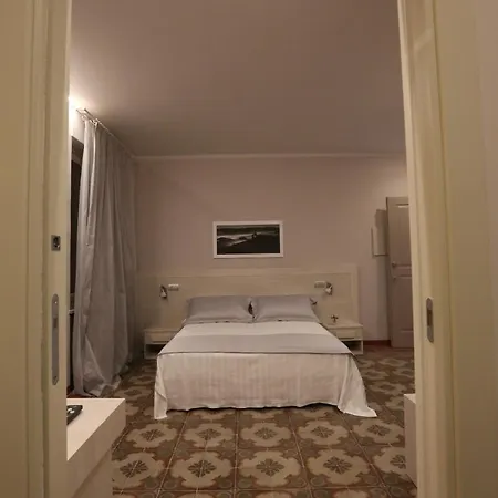 Bed and Breakfast Palazzo Belli Άλμπα