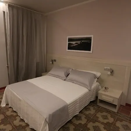 Palazzo Belli 2* Άλμπα